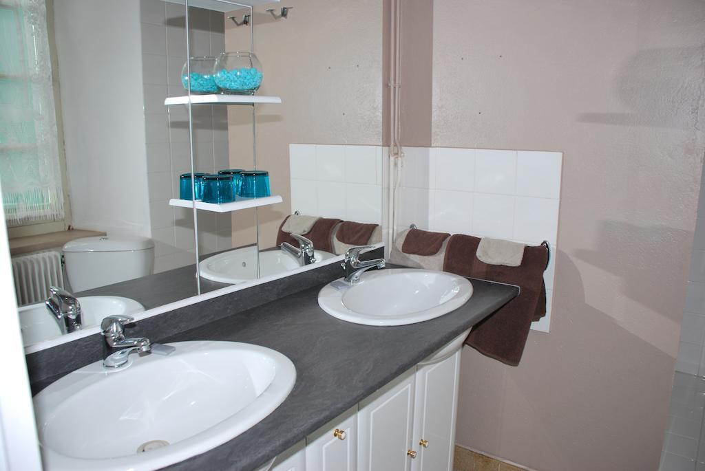 Chambres D'Hotes Le Clos Ambels Ambialet Rum bild